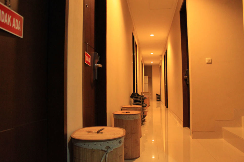 Griya Amartha Hotel Джакарта Екстериор снимка